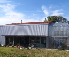 Maison neuve - Brute et chaleureuse