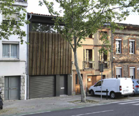 Maison neuve - Finesse contenue