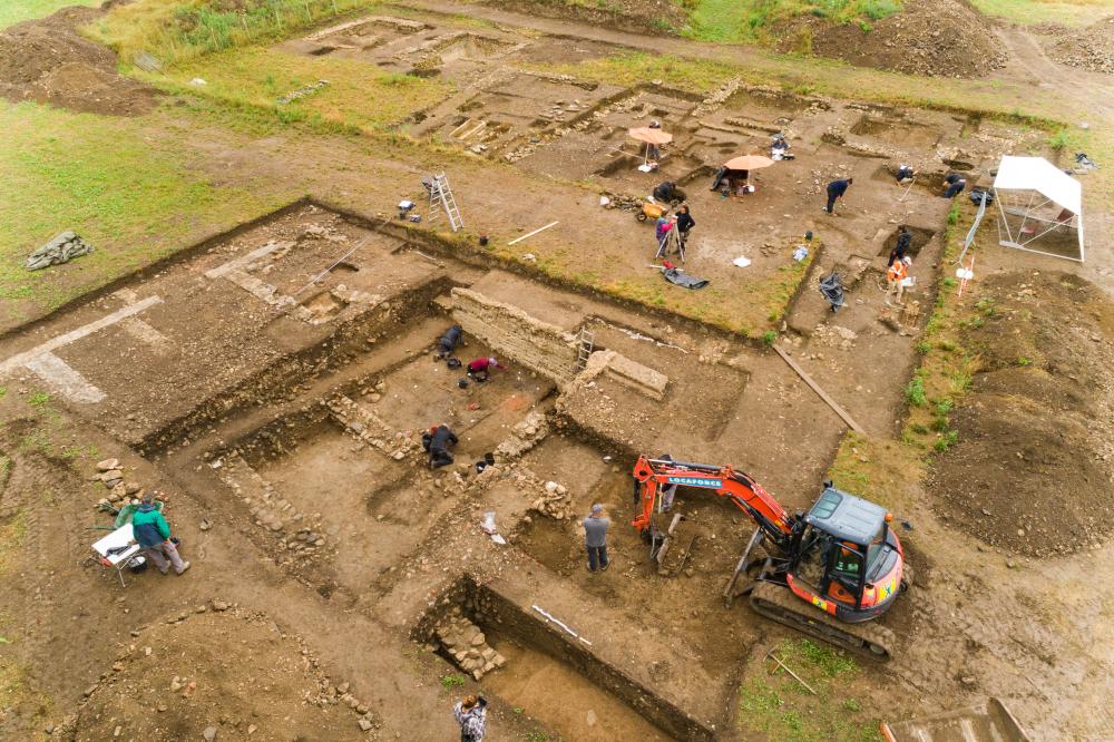 ill.-Archeologie-au-village-ETE-2022.jpg