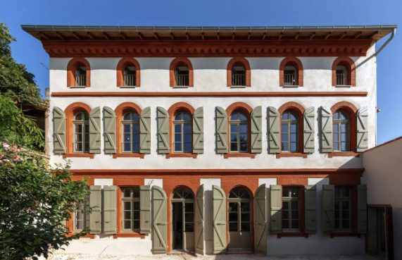 Façade sur jardin